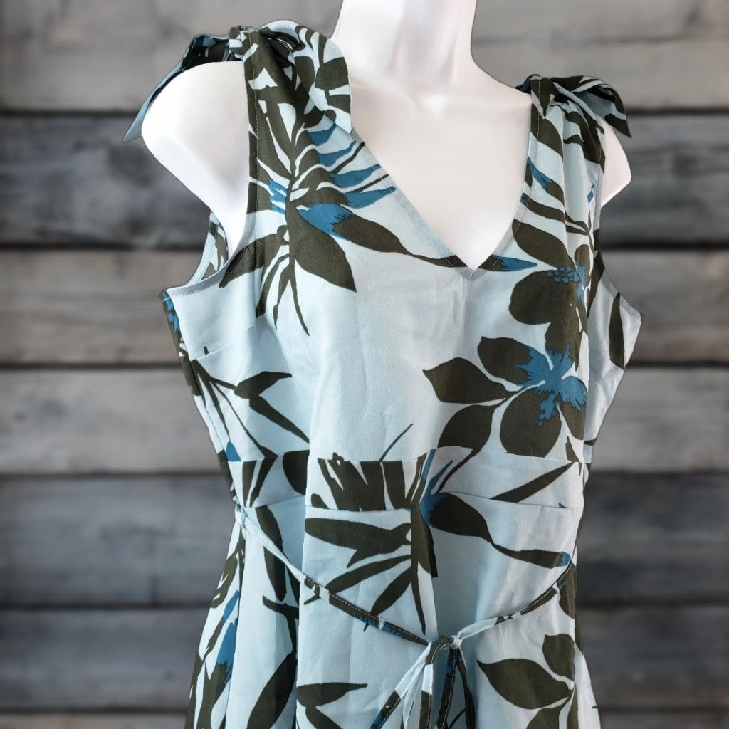 Vintage Motherhood Maternity Womens Printed Top Sz Small Blue Floral V-Neck Sleeveless Shirt Blouse Ladies Womens XS S M L Size S / US 4 / IT 40 - 1 Thumbnail