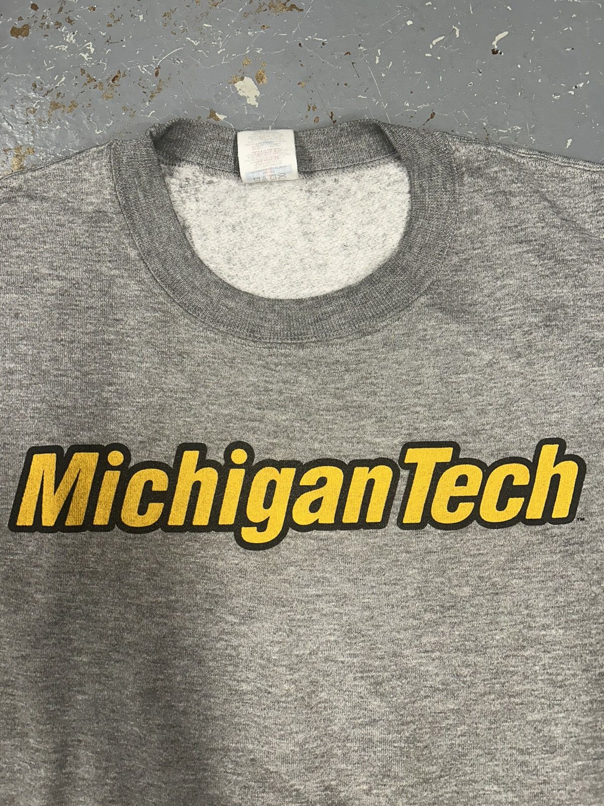 Vintage Crazy Vintage Y2K Grey Michigan Tech University Crewneck Size US XL / EU 56 / 4 - 2 Thumbnail