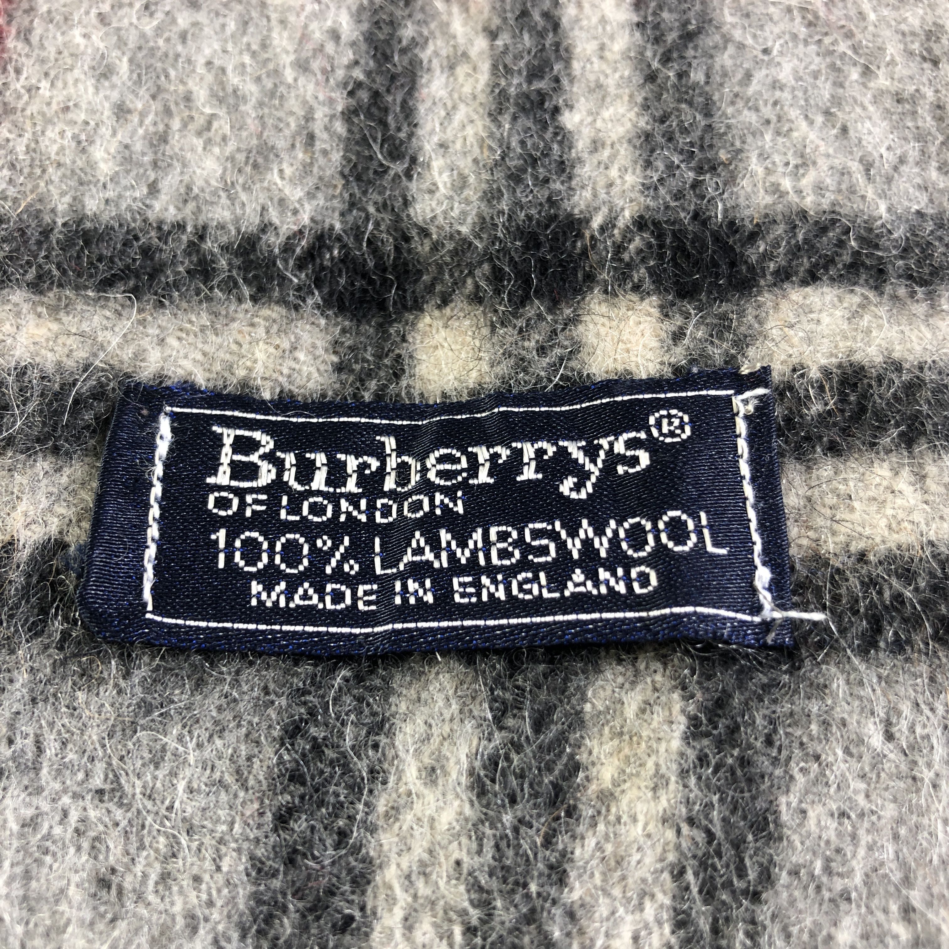 Burberry Burberrys Nova Check Grey Wool Scarf Muffler V2700 Size ONE SIZE - 5 Thumbnail