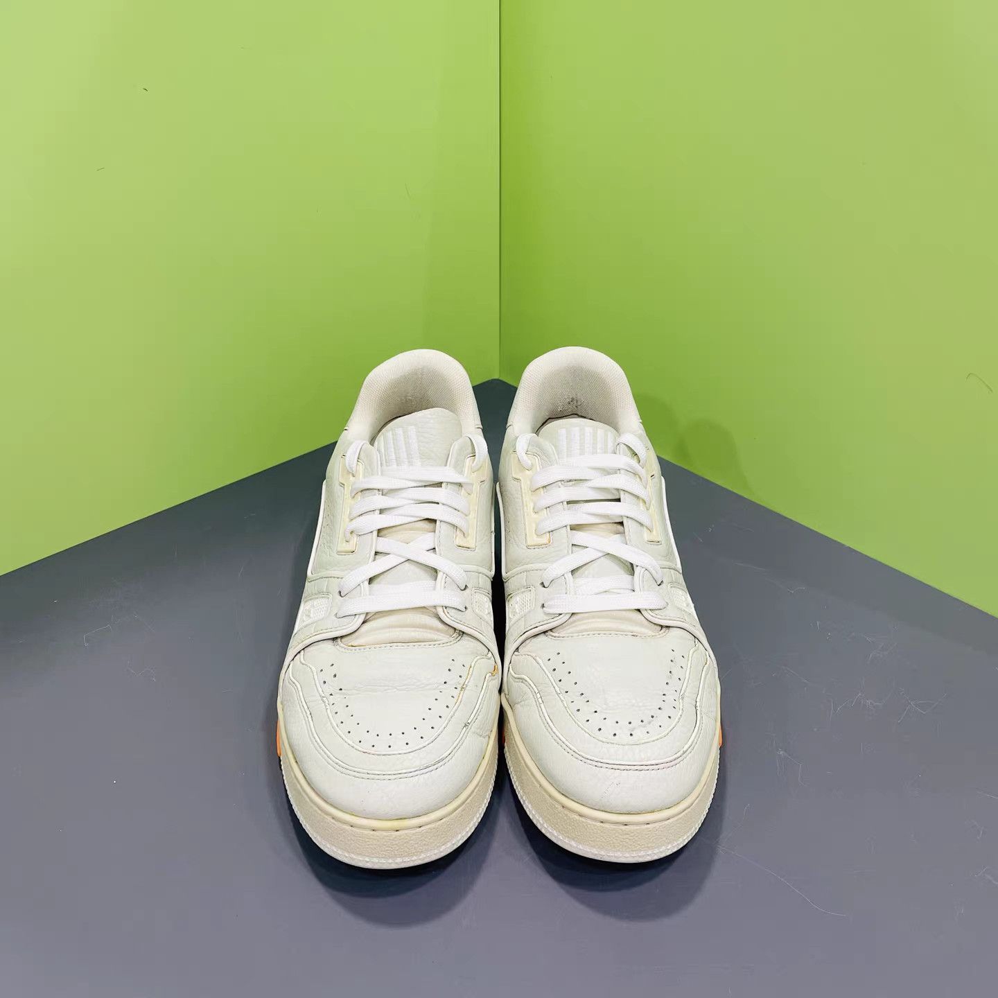 Louis Vuitton LOUIS VUITTON LV Trainer White Orange K15 Size US 8 / EU 41 - 2 Thumbnail