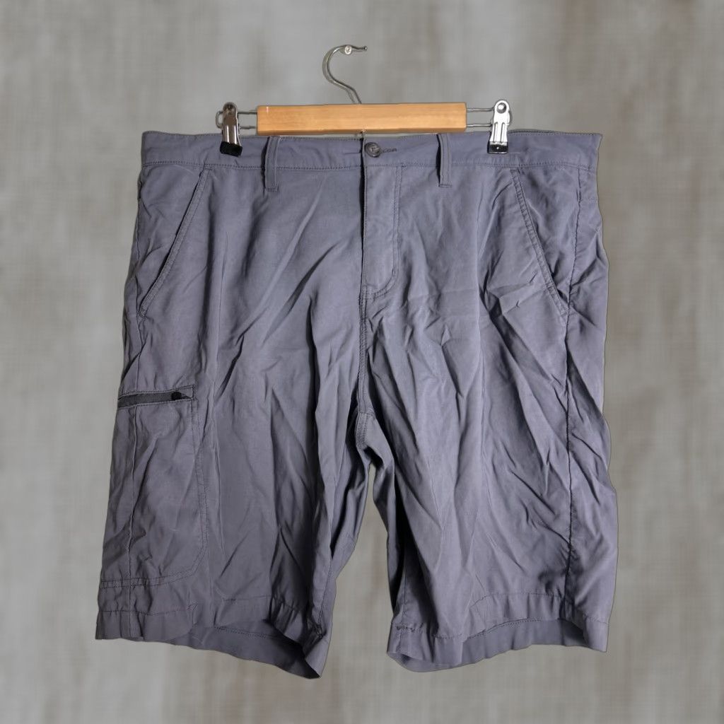 Eddie Bauer Mens Cargo Shorts Nylon Gray 38x10 Regular Size Mens Hiking Storage Pocket