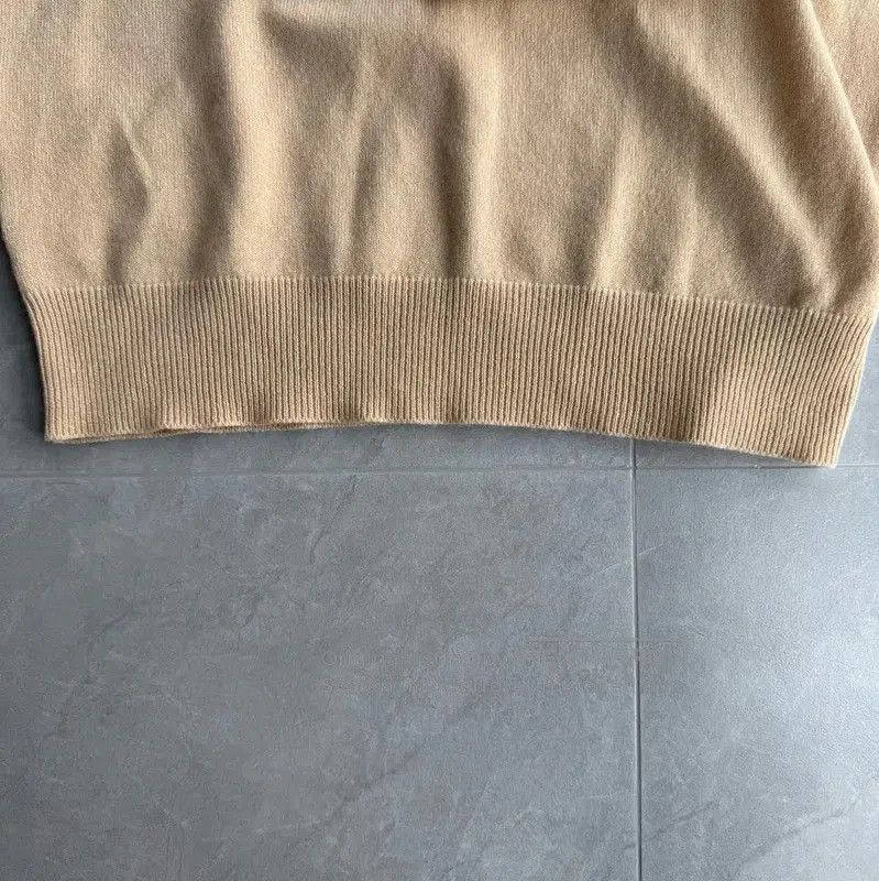 Miu Miu Miu Miu Beige Long Sleeve Pullover Sweater . Size M / US 6-8 / IT 42-44 - 7 Thumbnail