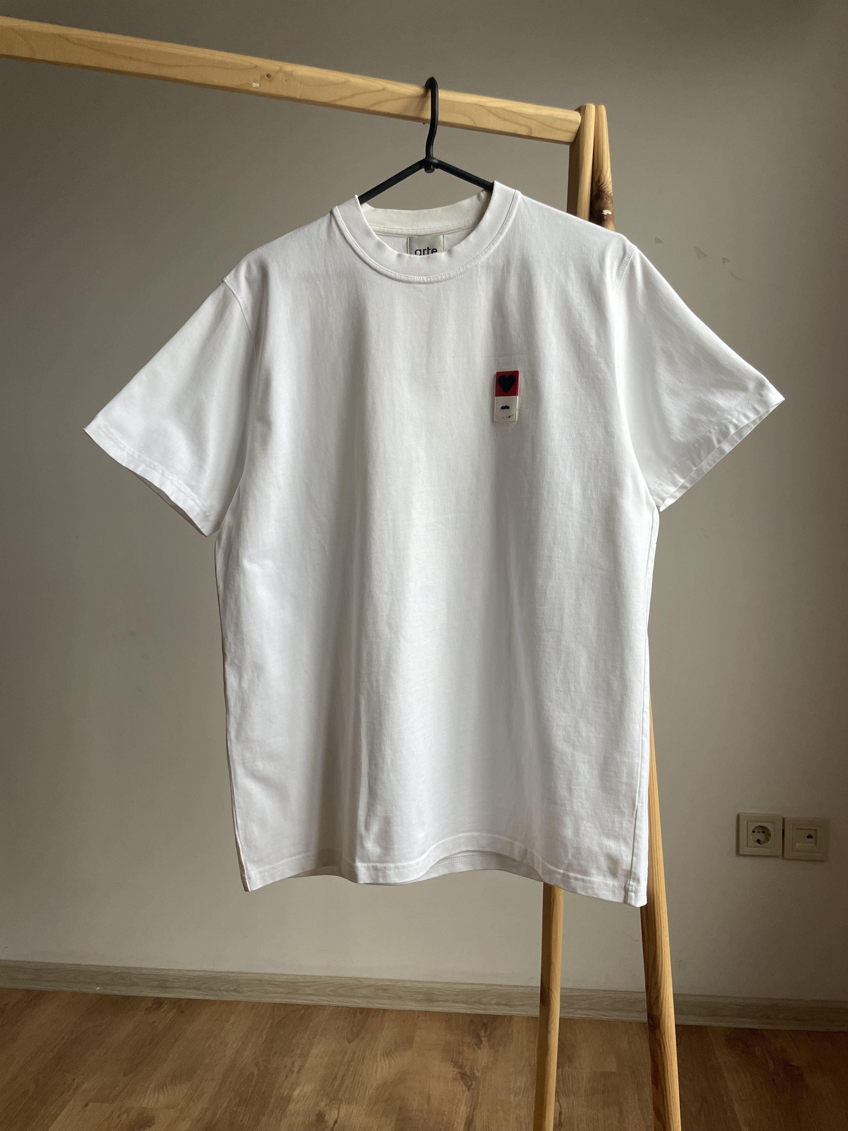 Other Arte Heart Logo Heavy T-Shirt Size L Size US L / EU 52-54 / 3 - 1 Thumbnail