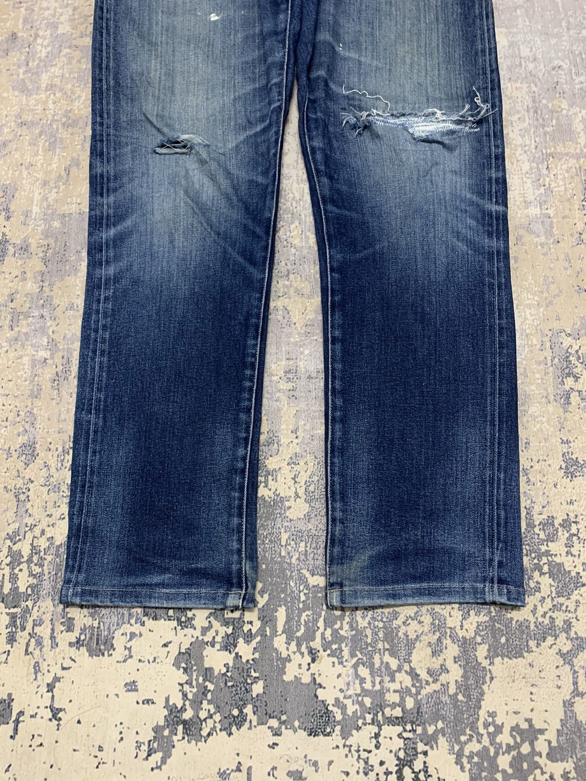 Japanese Brand Distressed Uniqlo Selvedge Undercover Style Jeans 34x31 Size US 35 - 4 Thumbnail