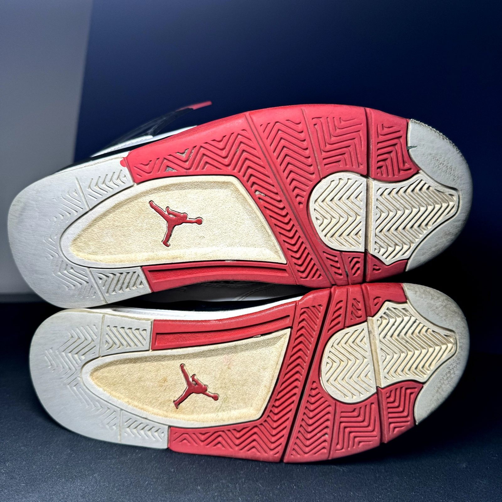 Jordan Brand × Nike Nike Air Jordan 4 Retro OG GS Fire Red 2020 - Size 6.5 Size US 6.5 / EU 39-40 - 6 Thumbnail