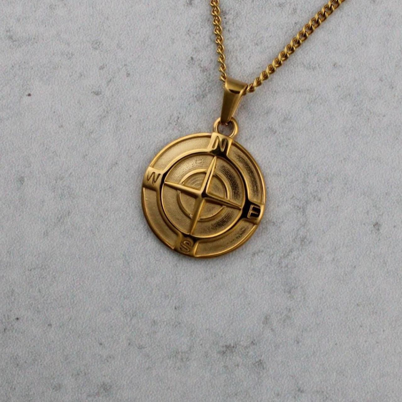 Jewelry Gold Compass Pendant Chain Necklace Size ONE SIZE - 1 Thumbnail
