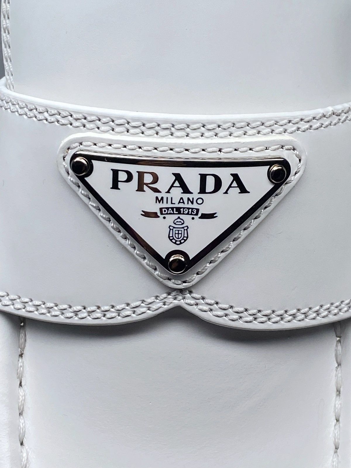Prada Prada Spazzolato Logo Platform Leather Loafers size 39.5 Size US 9.5 / IT 39.5 - 10 Thumbnail