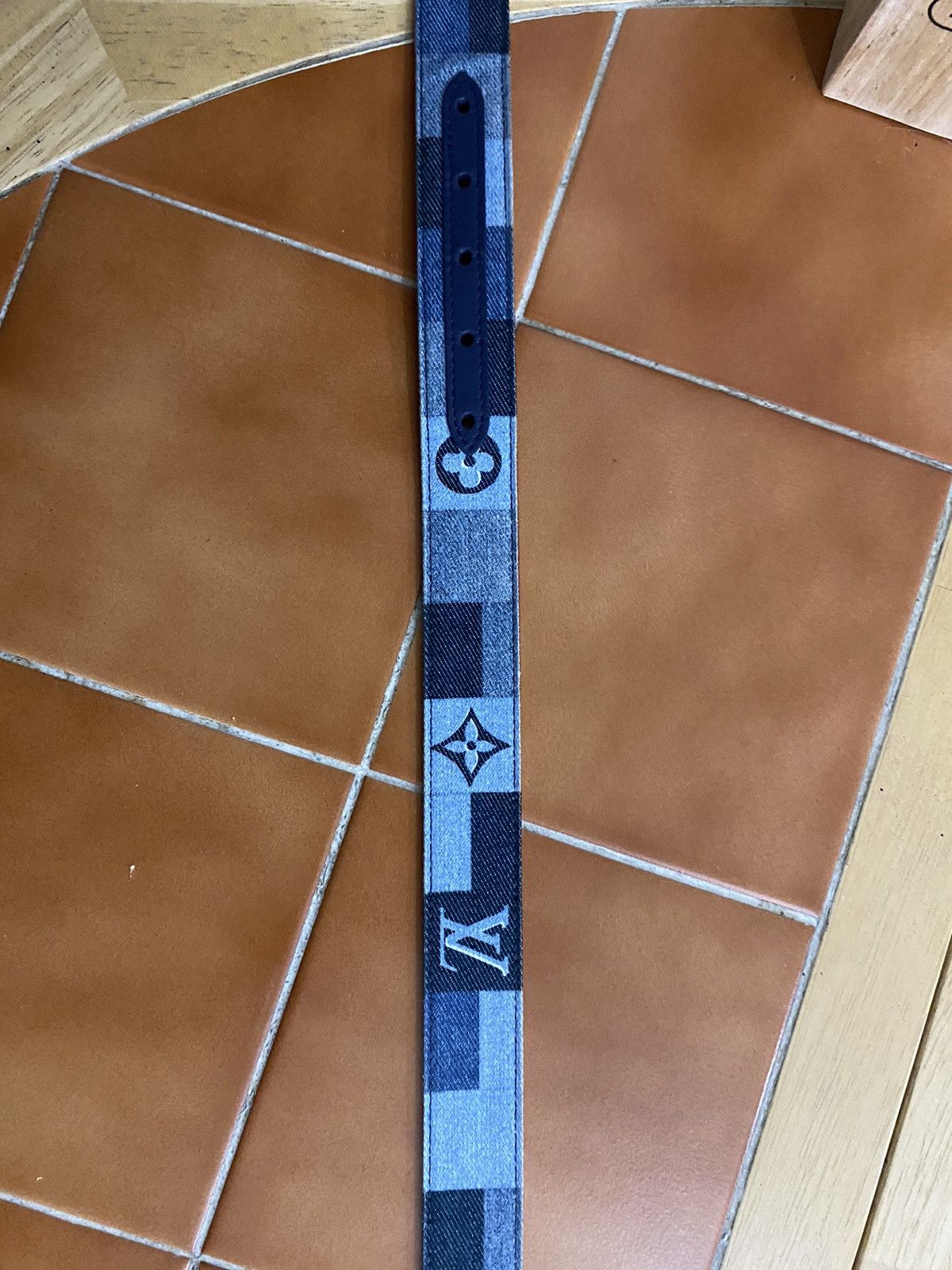 Louis Vuitton Unisex LOUIS VUITTON DENIM/RED BELT GOLD TONE HARDWARE, Size ONE SIZE - 13 Thumbnail