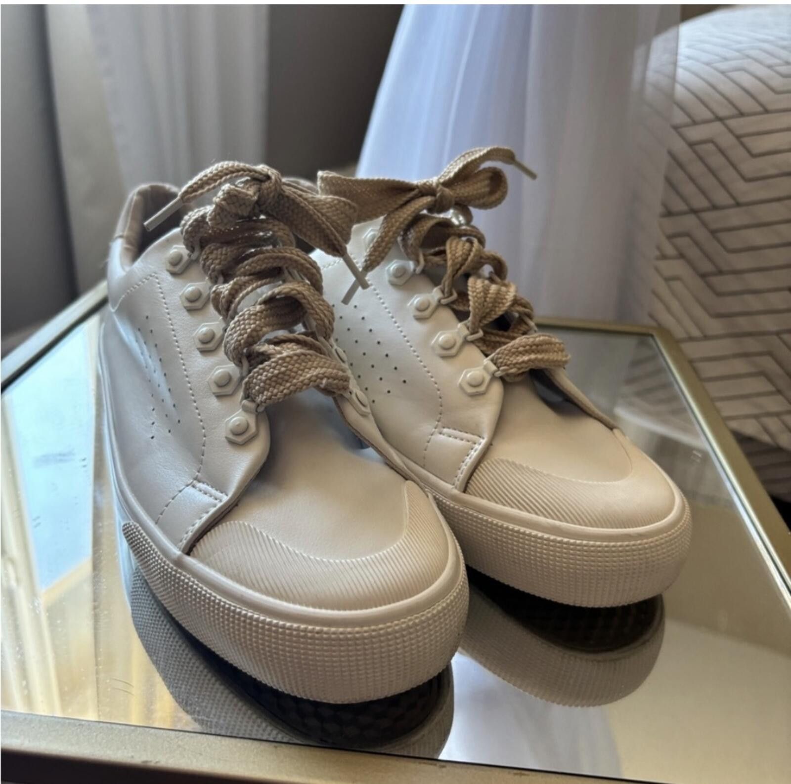 Bershka (Bershka) Cream Sneakers with Tan Laces Size US 9 / IT 39 - 3 Thumbnail