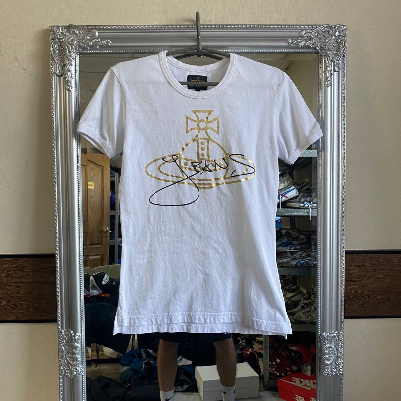 Vivienne Westwood VIVIENNE WESTWOOD T-SHIRT BIG LOGO GRAPHIC DESIGN Size US S / EU 44-46 / 1 - 1 Thumbnail
