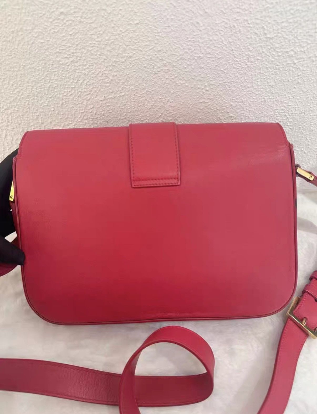 Yves Saint Laurent YSL Chyc fuchsia Y-lock crossbody & shoulder bag J38 Size ONE SIZE - 2 Thumbnail
