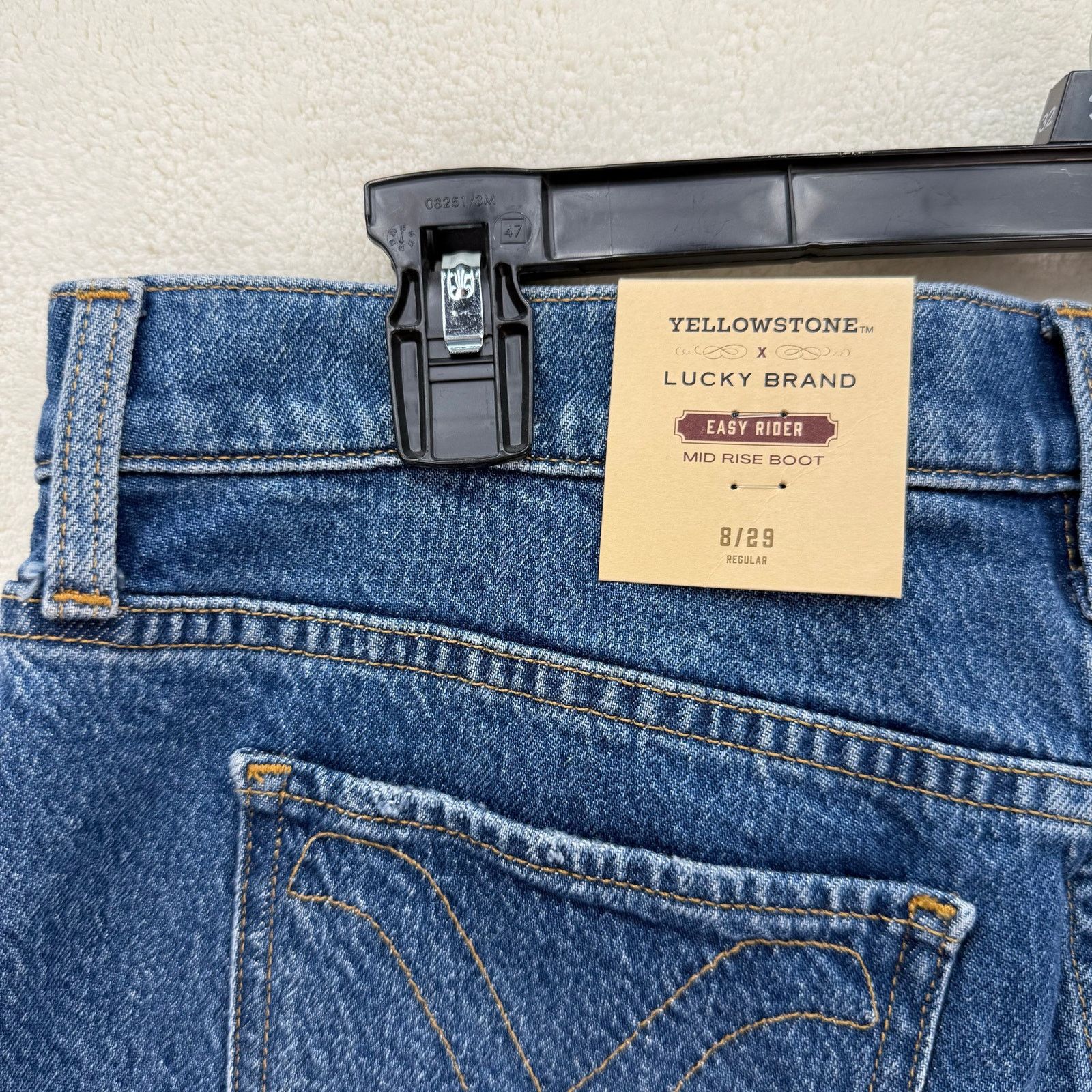 Lucky Brand LUCKY BRAND X YELLOWSTONE WOMEN'S 8/29R TEETER WASH EASY RID Size 30" / US 8 / IT 44 - 9 Thumbnail