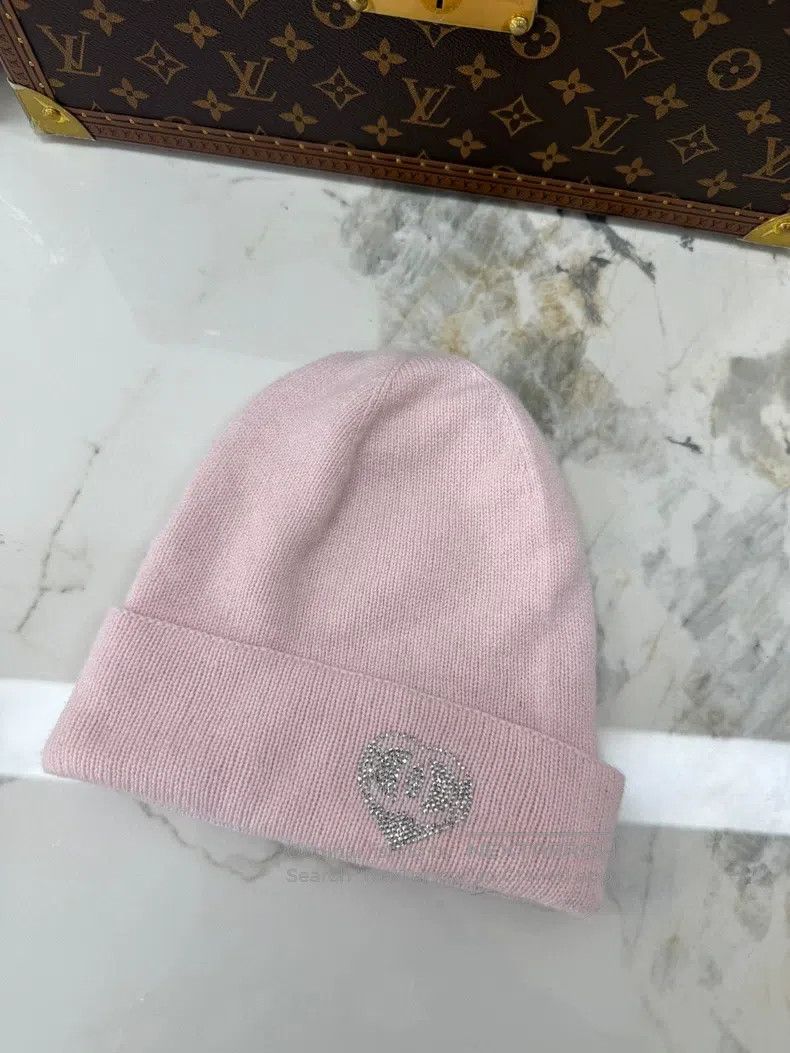 Chanel Chanel 25C Pink Sequin Love Knitted Cold Hat Size ONE SIZE - 1 Thumbnail