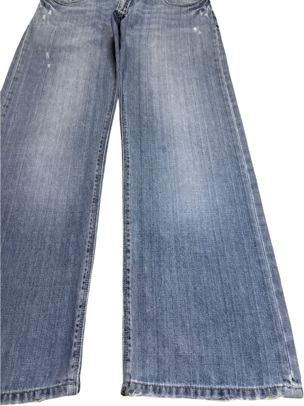 Japanese Brand Vintage Japanese Brand Blue Wash Distressed Baggy Jeans Size US 33 - 7 Thumbnail