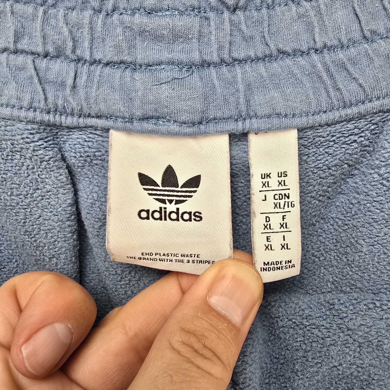 Adidas Adidas Originals Adventure Fleece Shorts Mens XL 7" Inseam Size US 36 / EU 52 - 4 Thumbnail