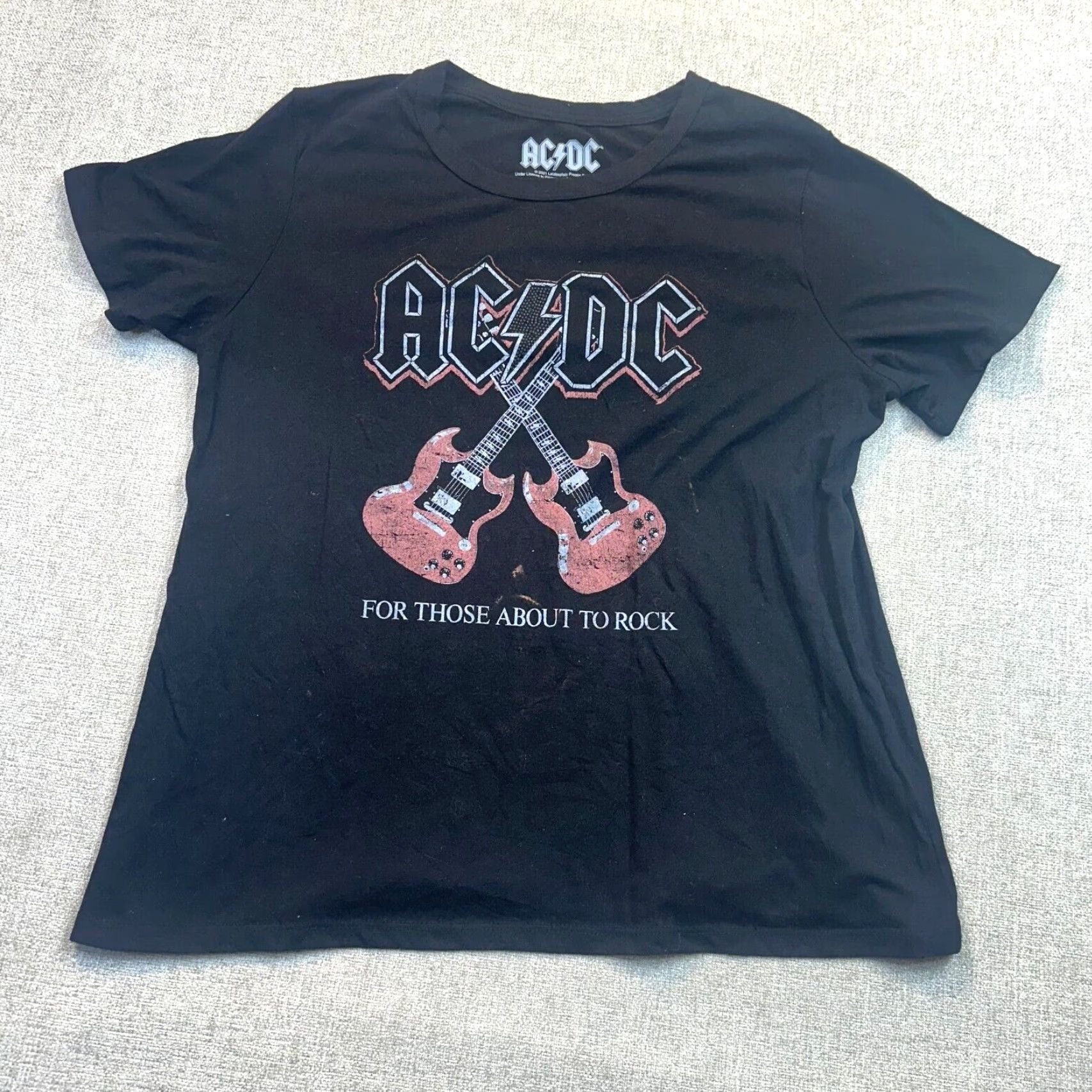 Vintage VINTAGE AC/DC Cross Guitars Womens Large For Those About To Rock Band Tee Size L / US 10 / IT 46 - 2 Thumbnail