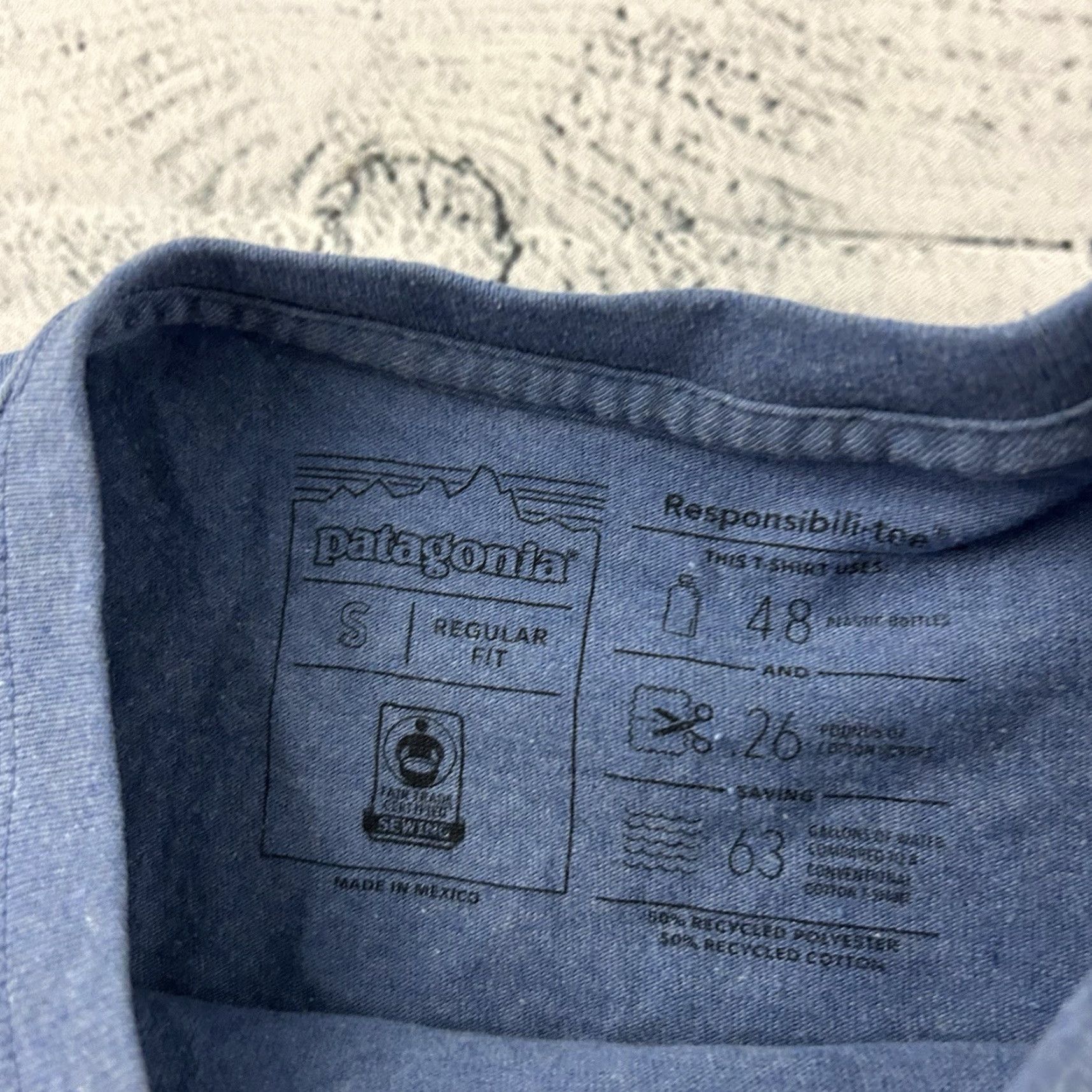 Patagonia Patagonia T-shirt Regular Fit Long Sleeve Men Small Blue Fitz Roy Bison Shirt Mens Blue Patagonia Regular Fit Long Sleeve T-Shirt Fitz Roy Bison Size US S / EU 44-46 / 1 - 4 Thumbnail