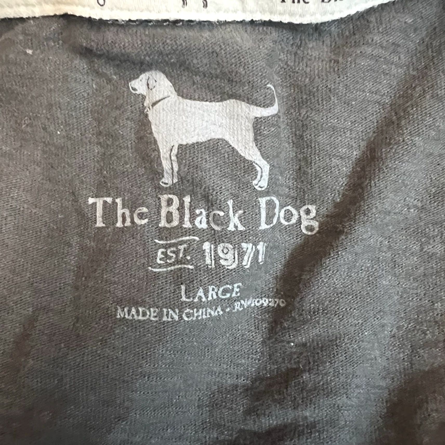 Vintage VINTAGE The Black Dog T-Shirt Mens Size Large Black Graphic Print Short Sleeve Crew Neck Casual Dog Music Retro Size US L / EU 52-54 / 3 - 6 Thumbnail