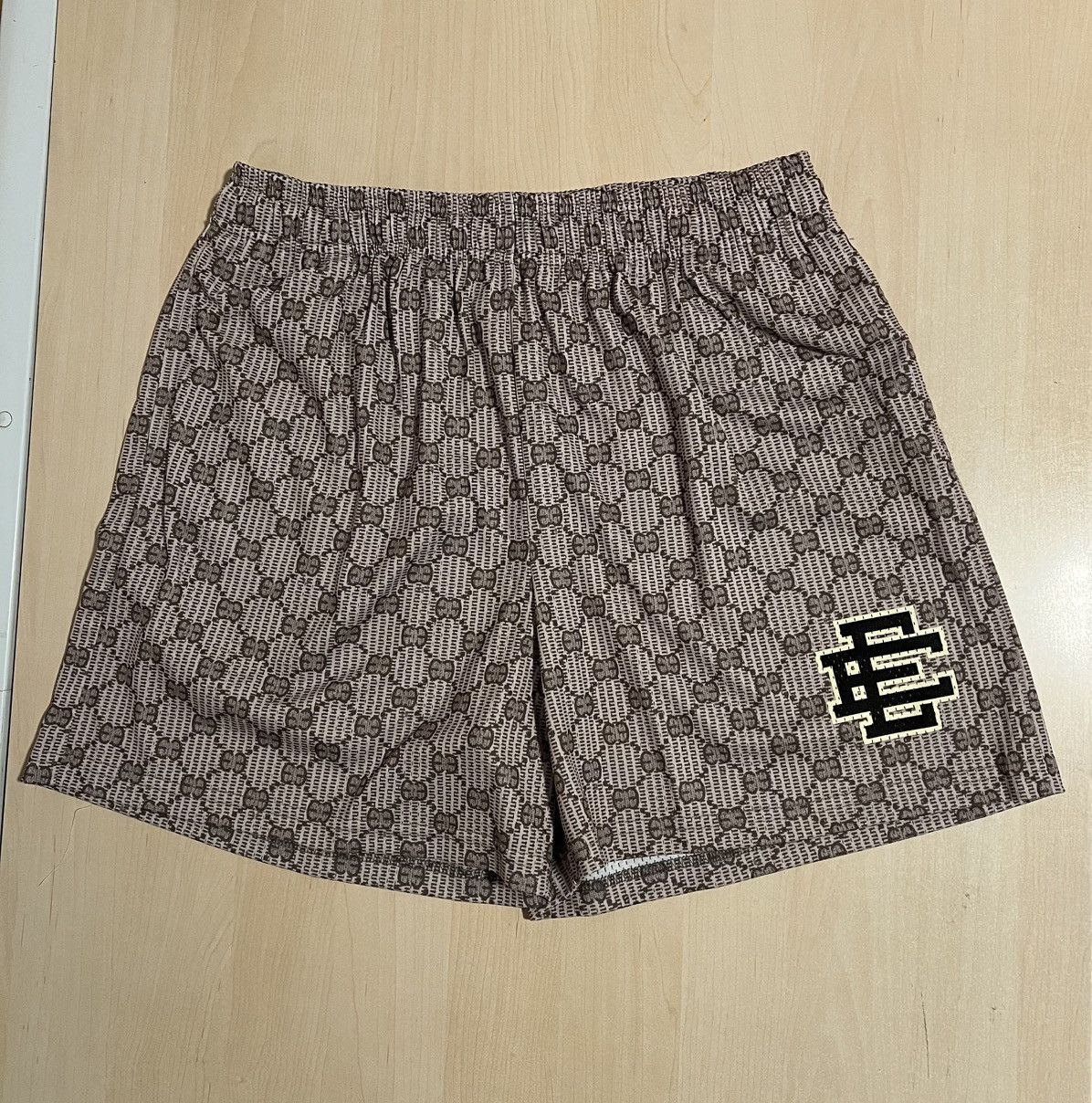 Eric Emanuel Eric Emanuel EE Print Gucci Basic Shorts Beige Black XXLarge Size US 38 / EU 54 - 1 Thumbnail