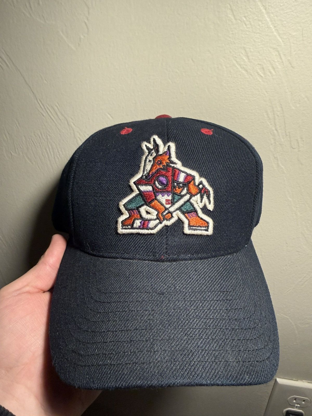 Logo Athletic NEW Vintage Phoenix Coyotes Snapback Hat NHL Arizona 1990s Size ONE SIZE - 2 Thumbnail