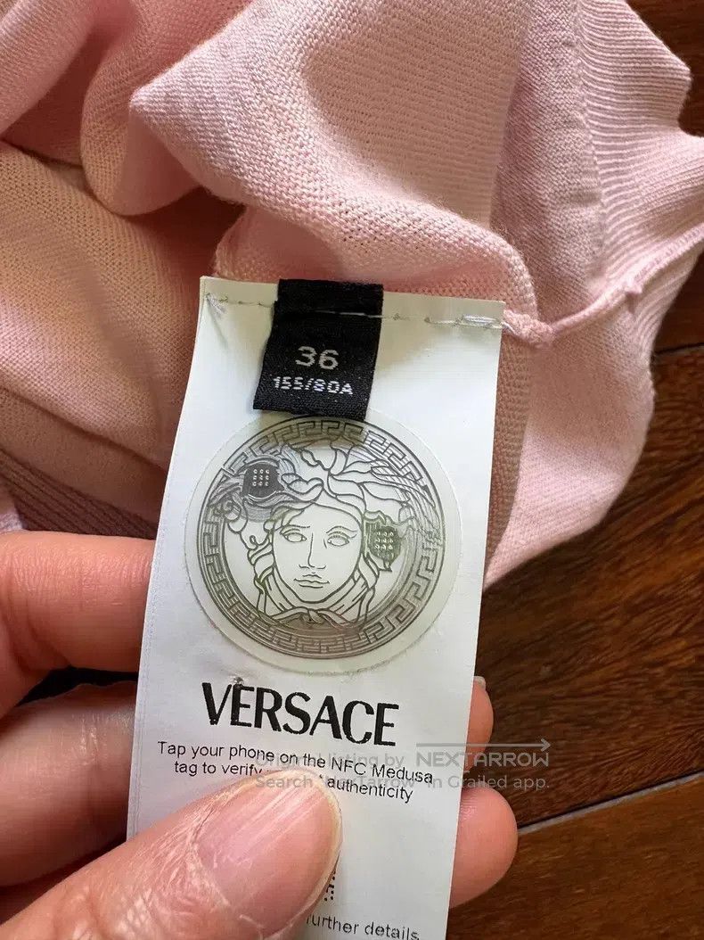 Versace Versace Short-sleeved knitwear Size XS / US 0-2 / IT 36-38 - 5 Thumbnail