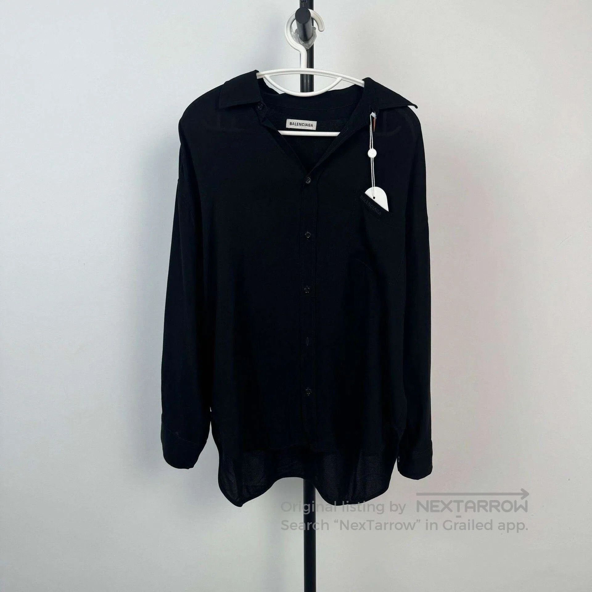 Balenciaga balenciaga long sleeve shirt size 38. Size US M / EU 48-50 / 2 - 1 Thumbnail