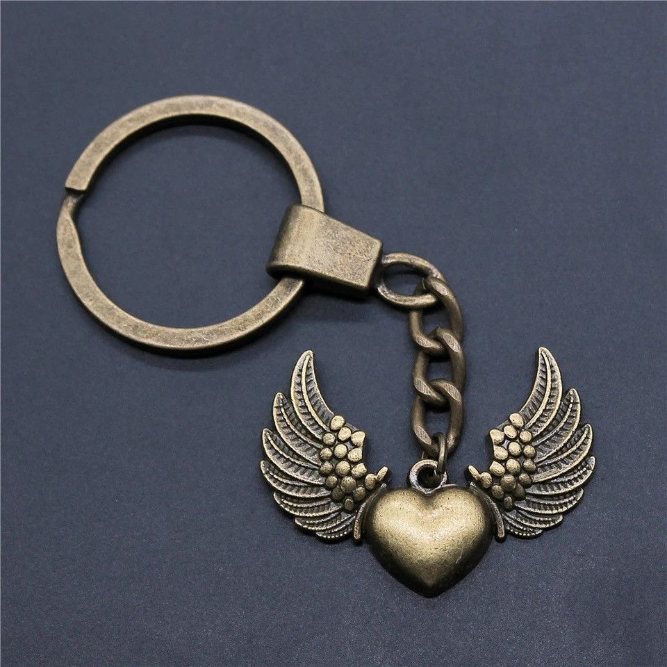Vintage Retro Heart Angel Wings Keychain Size ONE SIZE - 2 Thumbnail