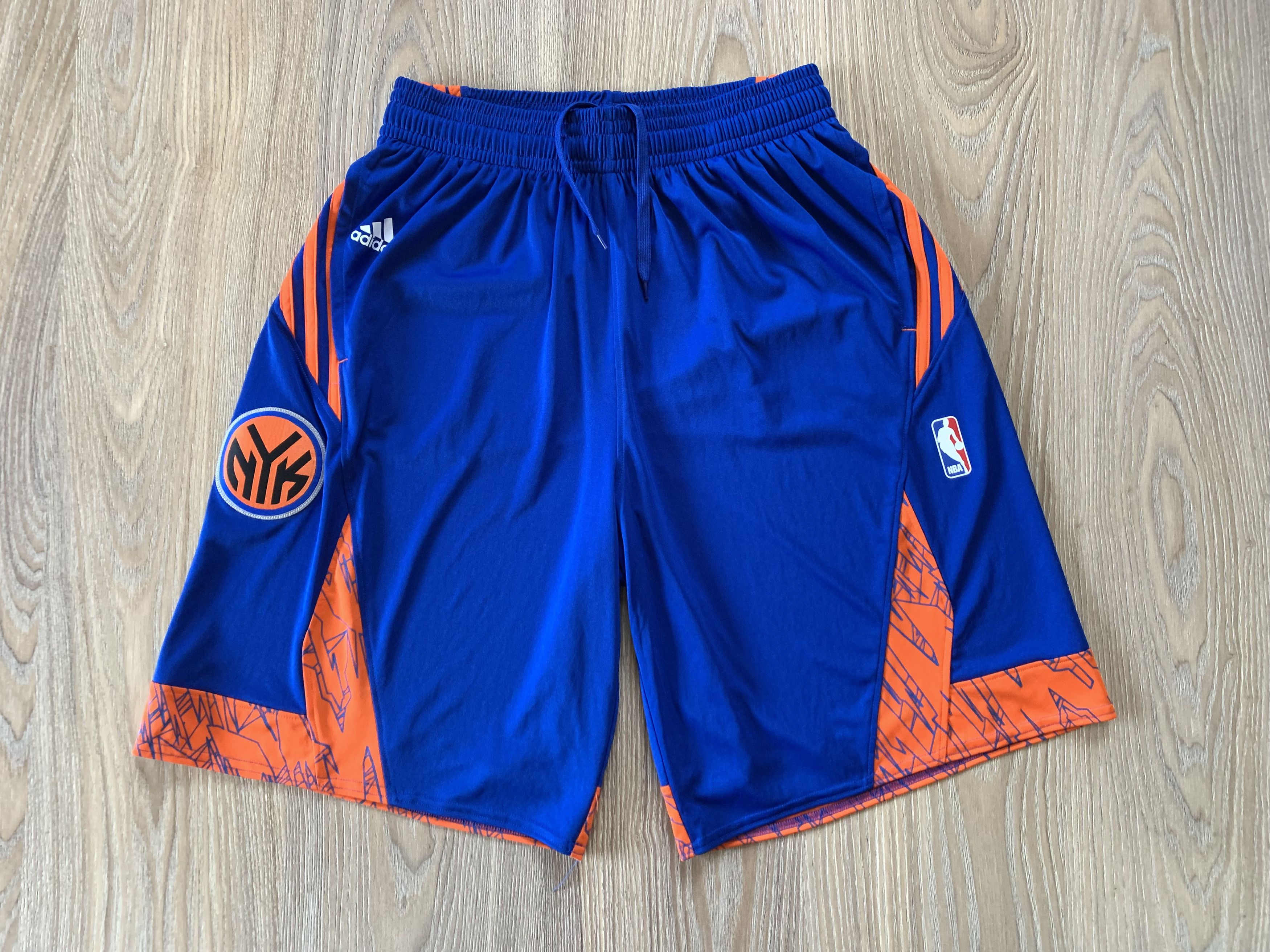 Adidas × NBA Vintage Adidas NBA New York Knicks Training Shorts 2013 Size US 33 - 2 Thumbnail