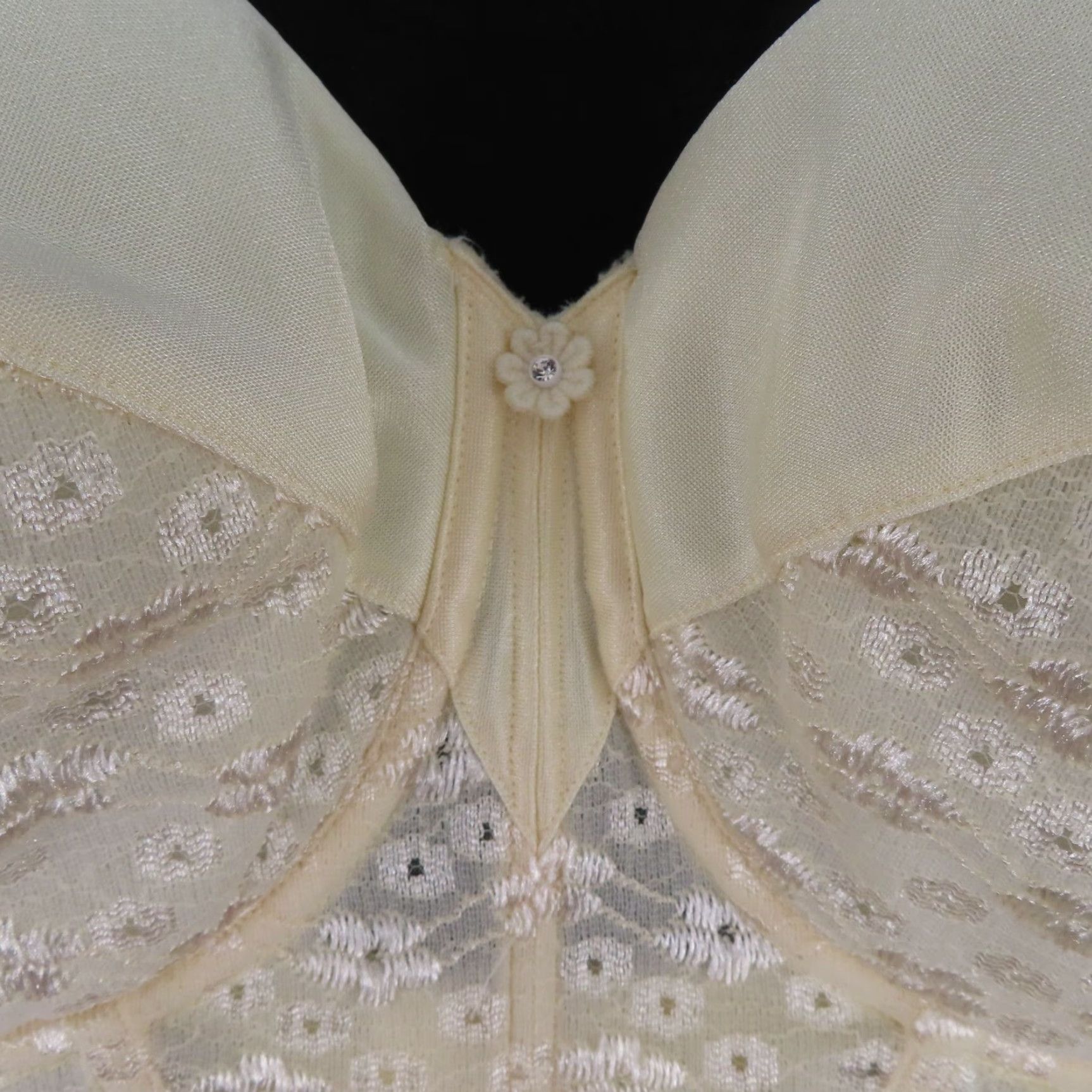 Vintage Dominique Bra 40D Longline Strapless Underwire Floral Ivory Chopper 8639 Womens Size ONE SIZE - 3 Thumbnail