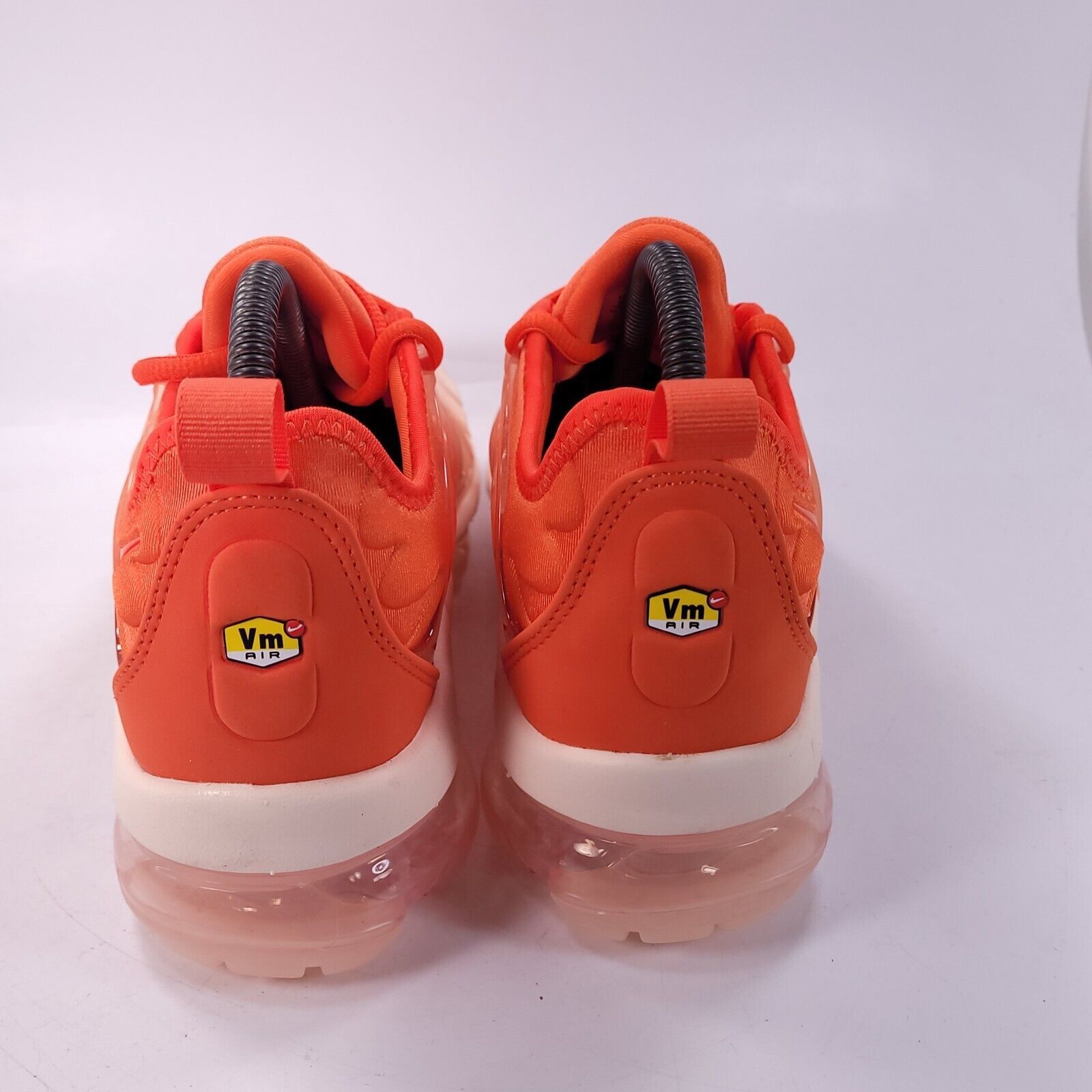 Nike Nike Air Vapormax Plus Shoe Womens Size 7.5 DQ8588-800 White Size US 7.5 / IT 37.5 - 3 Thumbnail