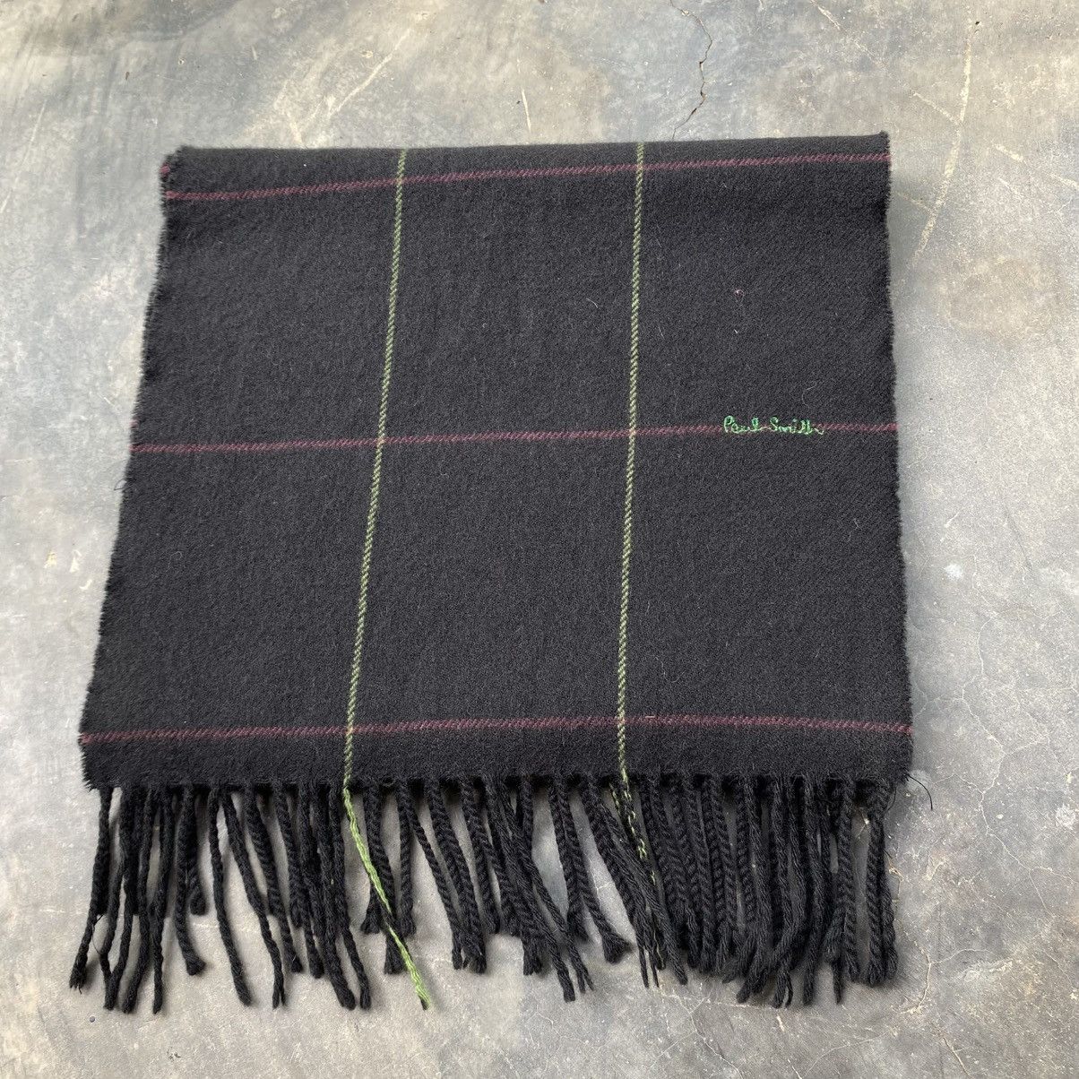 Paul Smith Paul Smith Black Scarf with Green Logo Embroidery Size ONE SIZE - 13 Thumbnail