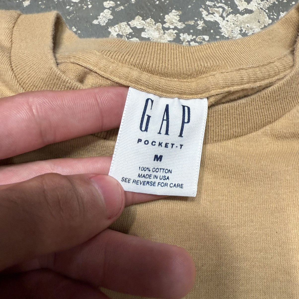 Unsound Rags Vintage Gap Tan Blank 90s Single Stitch Pocket Tshirt Size US M / EU 48-50 / 2 - 4 Thumbnail