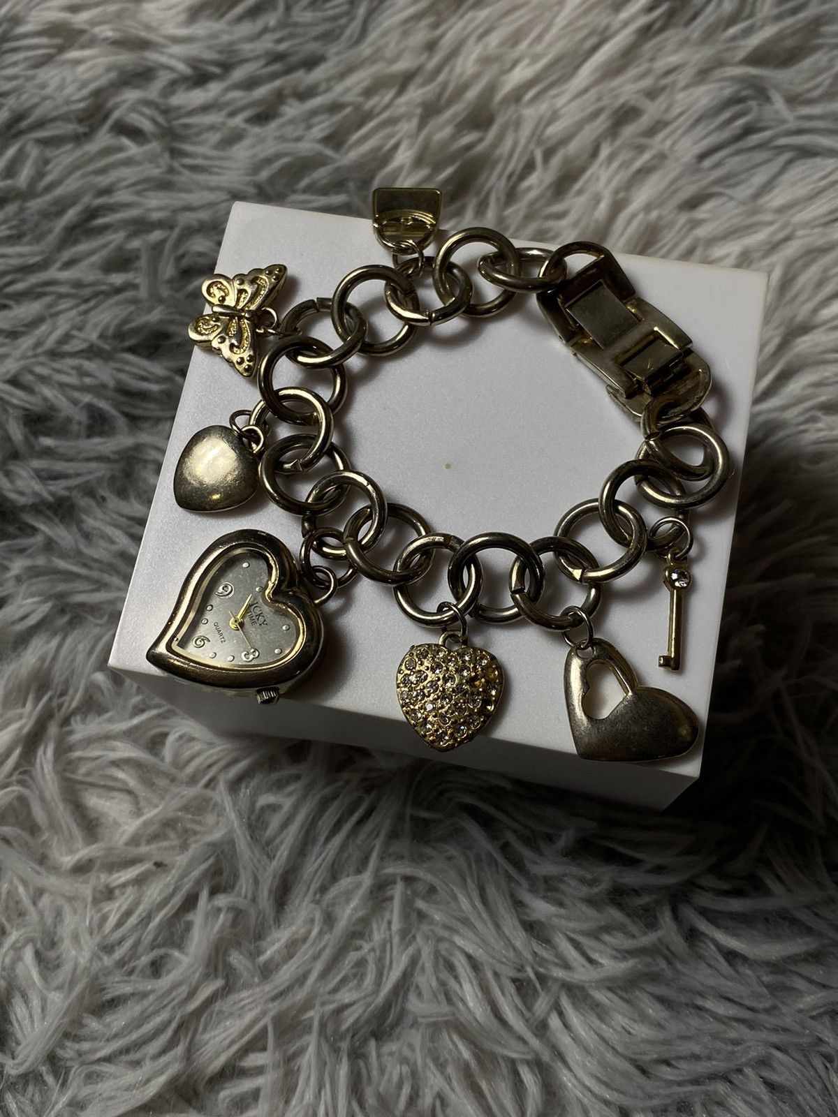 Japanese Brand × Jewelry × Vintage Elegant Gold-Tone Bracelet Watch - Timeless Style Size ONE SIZE - 1 Thumbnail
