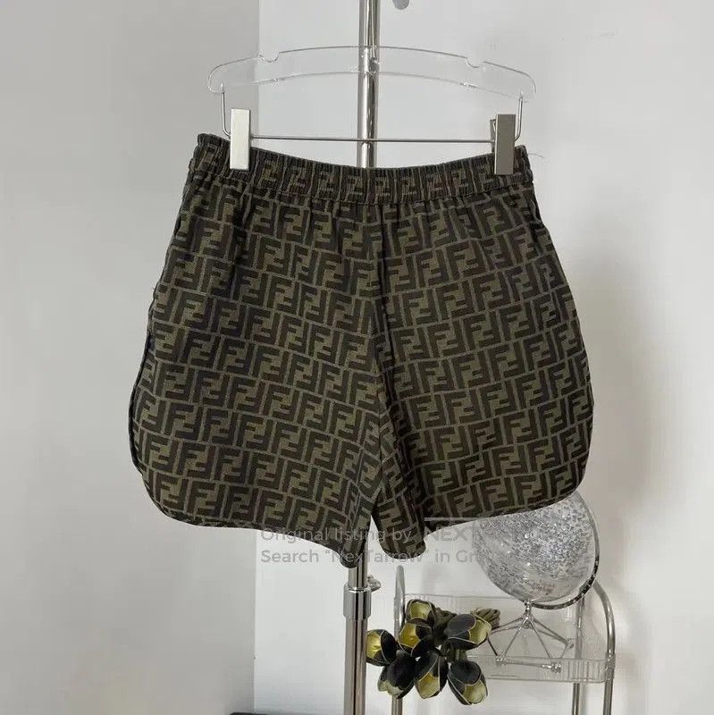 Fendi Fendi Khaki Cotton Women's Shorts . Size 30" / US 8 / IT 44 - 2 Thumbnail