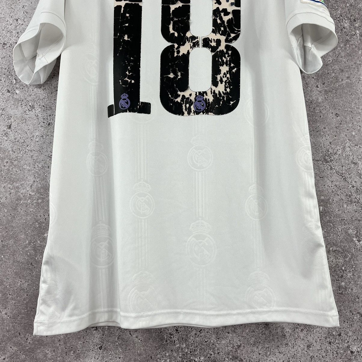 Adidas Real Madrid Adidas 2022/2023 Home Jersey Tchouameni Size L Size US L / EU 52-54 / 3 - 11 Thumbnail