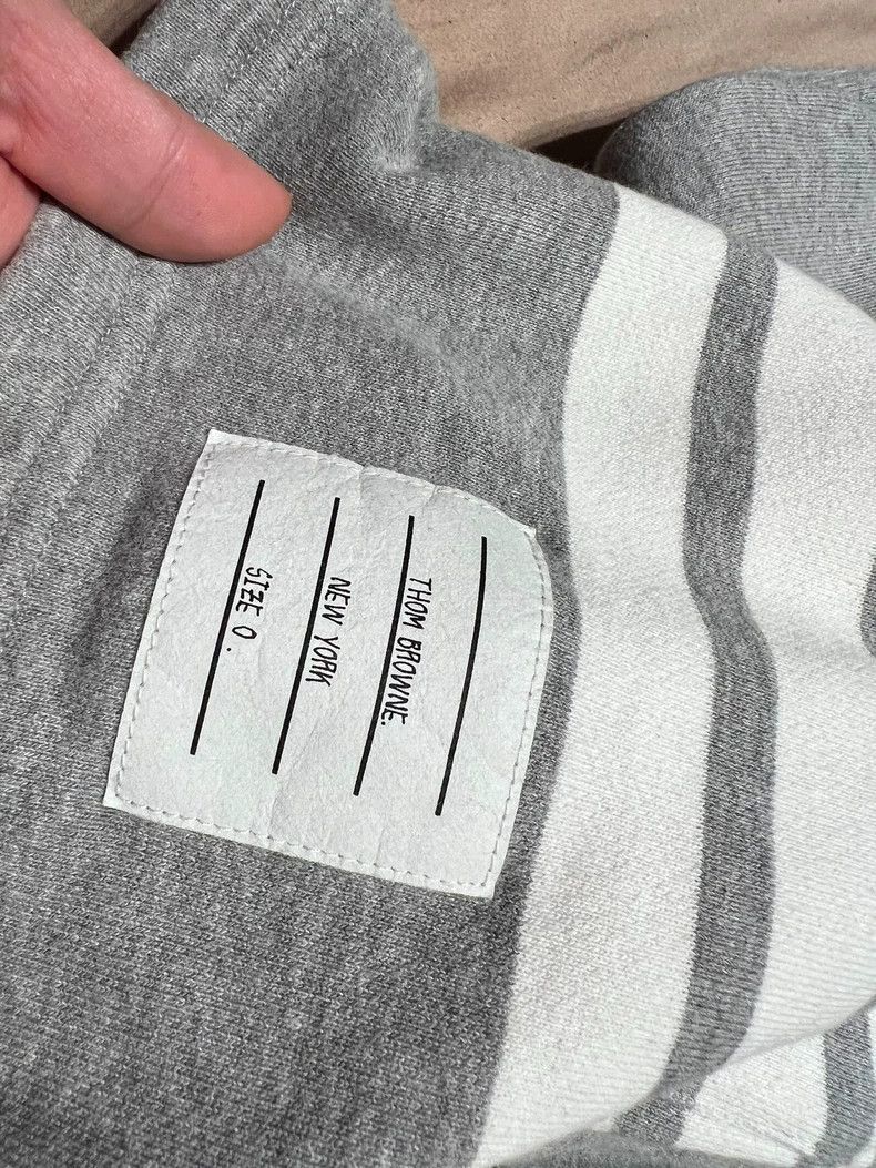 Thom Browne Thom Browne Classic grey shorts Size US 26 / EU 42 - 4 Thumbnail