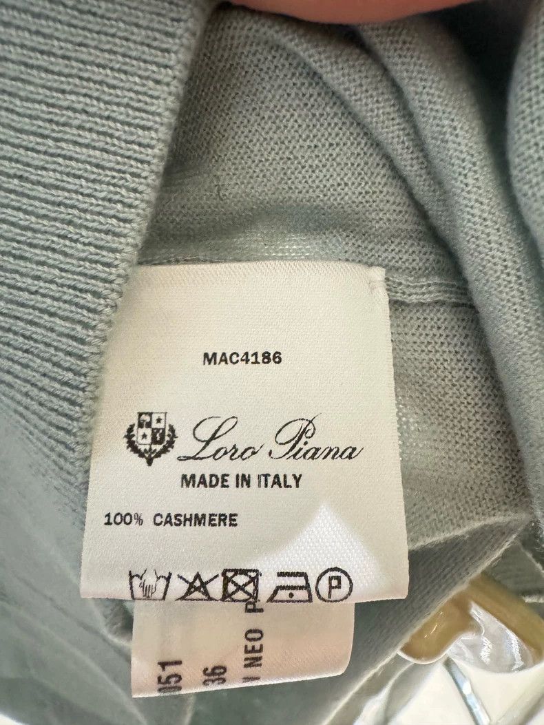 Loro Piana LORO PIANA A light blue thin v-neck knit for women Size S / US 4 / IT 40 - 5 Thumbnail