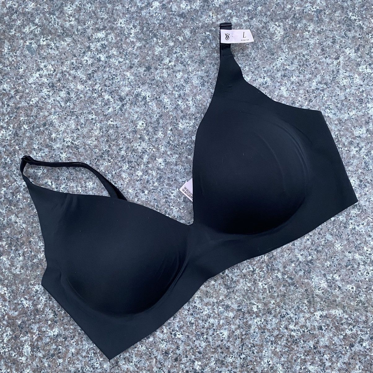 Victoria's Secret NEW! Victoria’s Secret bra size L Size ONE SIZE - 1 Thumbnail