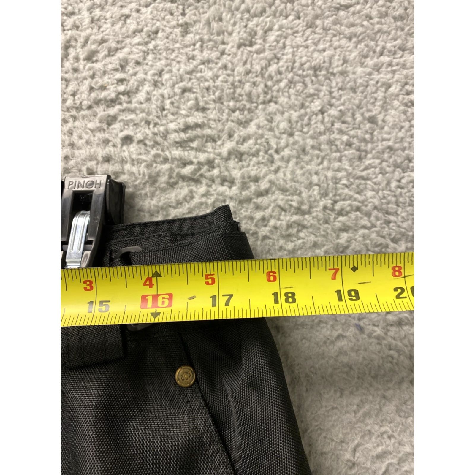 Vintage ROYAL Racing Shorts Hiking Shorts Women Black 35 Nylon 12in Inseam Pockets Logo 116-42 - Unisex Adult Size 35 Size 24" / US 00 / IT 34 - 5 Thumbnail