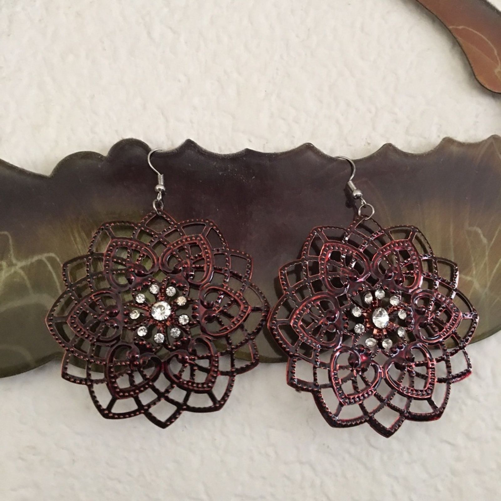 Jewelry Starburst crystal lightweight fish hook earrings Size ONE SIZE - 1 Thumbnail