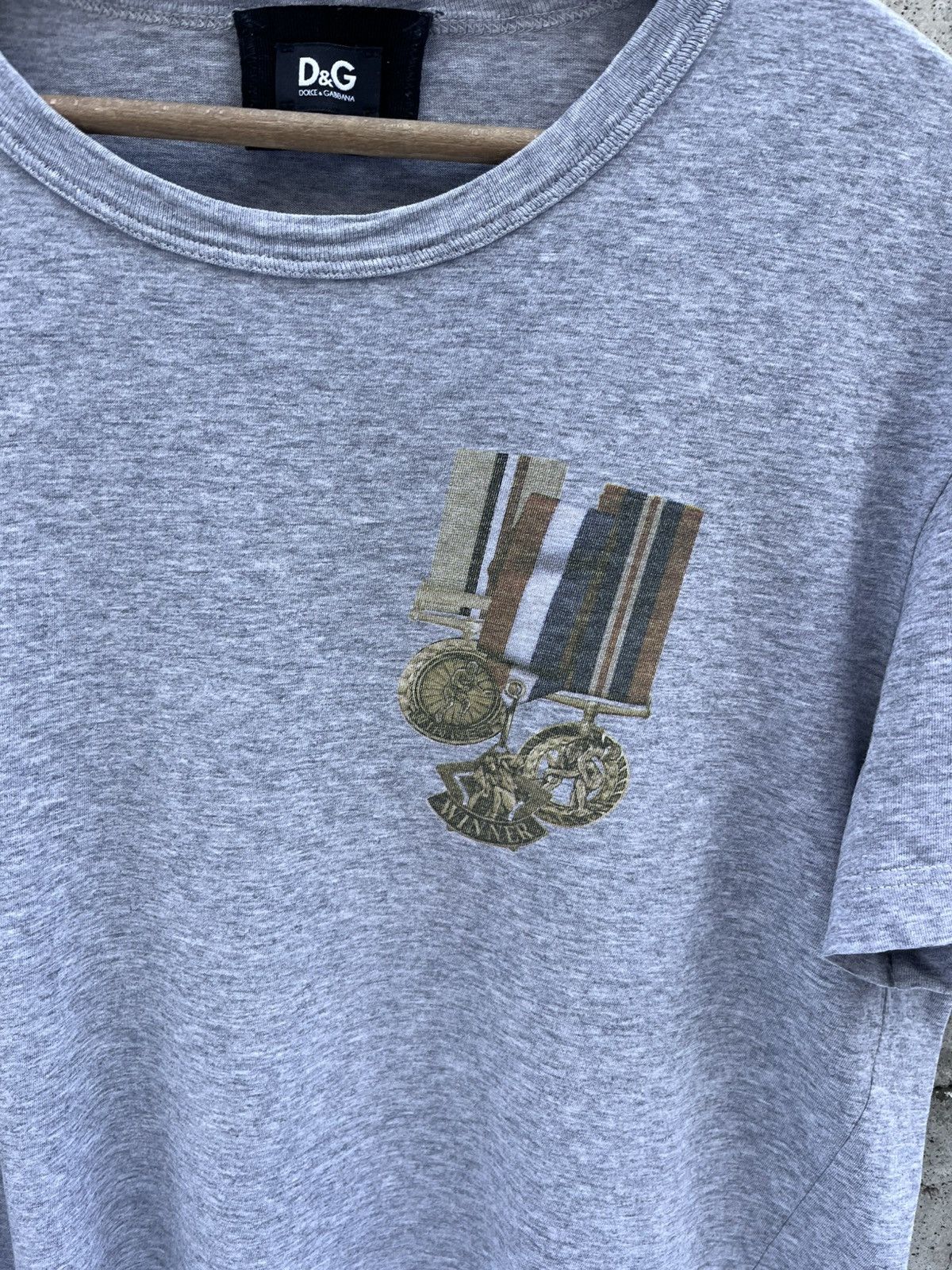 Dolce & Gabbana 2010s D&G Dolce Gabbana Napoleon T-shirt Military Indie Y2K Size US L / EU 52-54 / 3 - 2 Thumbnail