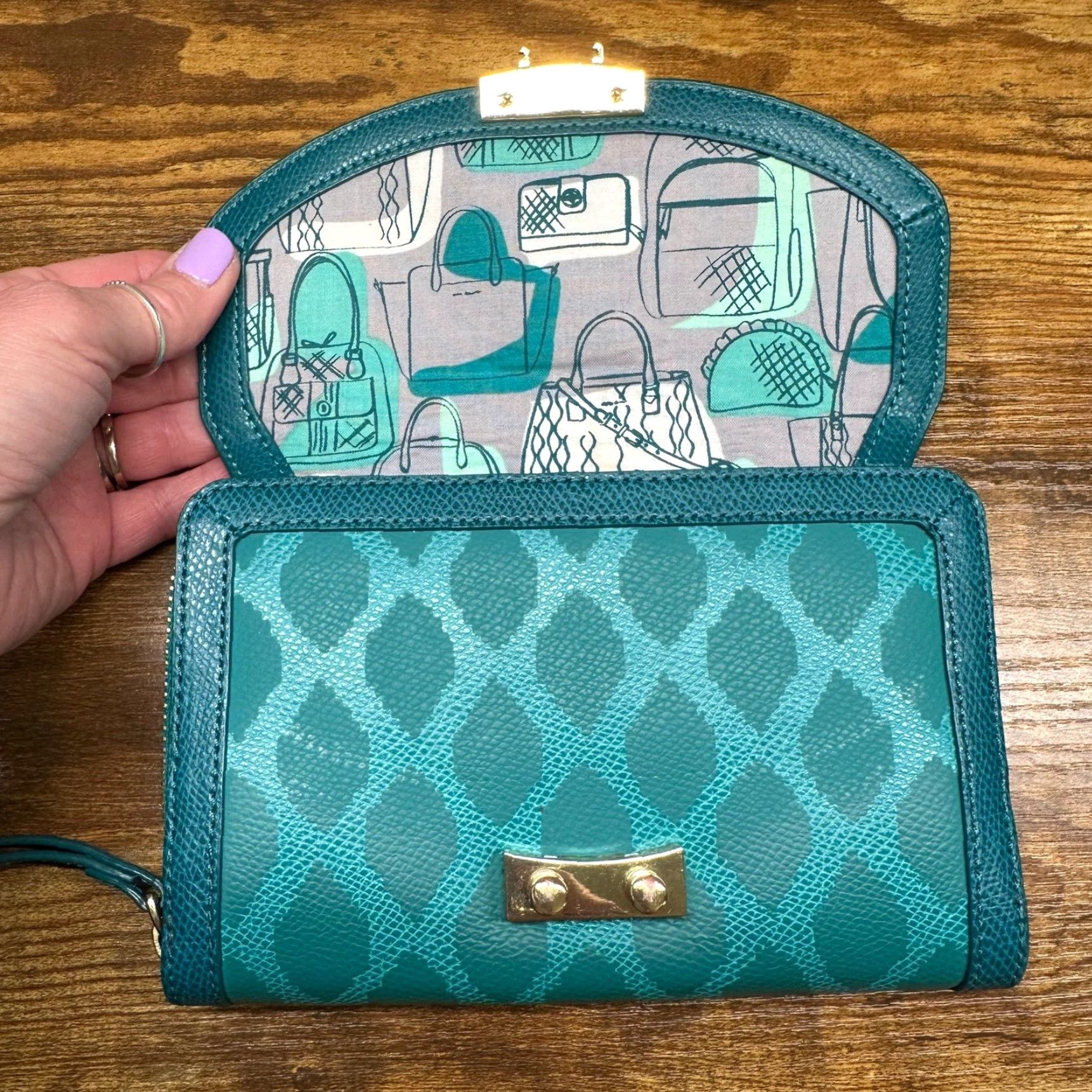 Vera Bradley Vera Bradley Teal Faux Leather Wristlet Wallet Clutch Argyle Diamond Pattern Zipper Credit Card IDs Women's One Size Size ONE SIZE - 4 Thumbnail
