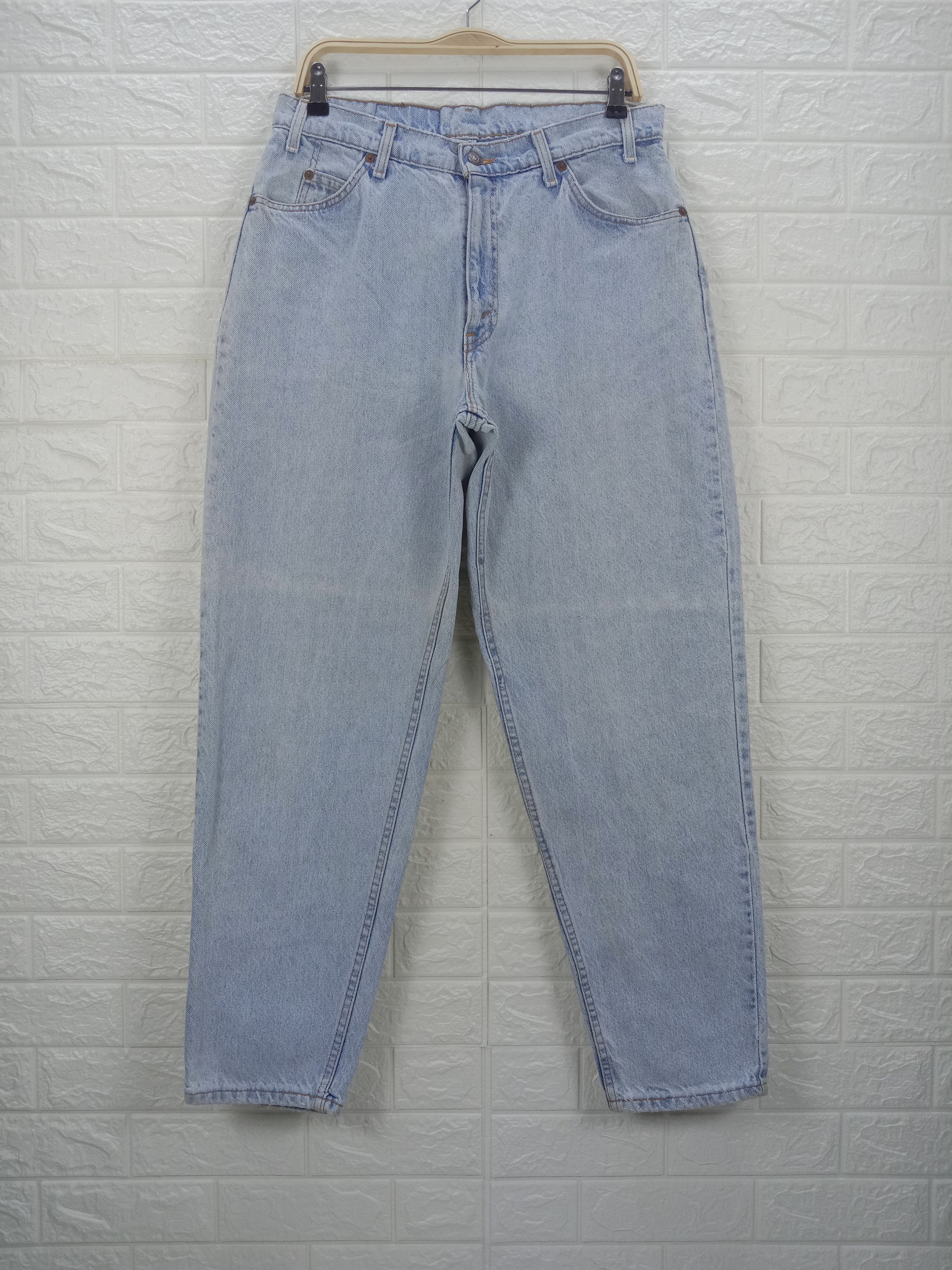 Levi's Vintage 90s Levi's 560 Orange Tab Jeans Light Wash Denim Size US 33 - 1 Thumbnail