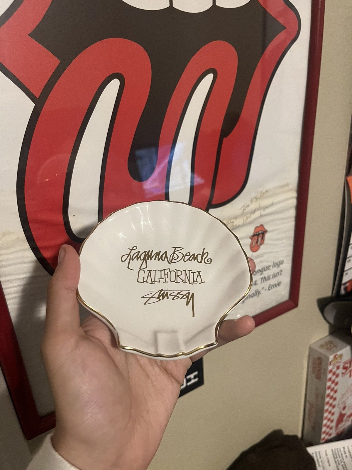 レア】STUSSY CERAMIC SEA SHELL ASHTRAY 灰皿 - メルカリ