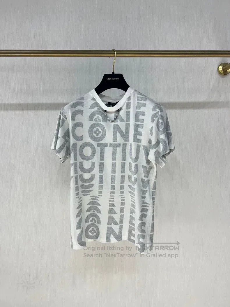 Louis Vuitton Louis Vuitton Full monogram chain logo T-shirt Size US S / EU 44-46 / 1 - 1 Thumbnail