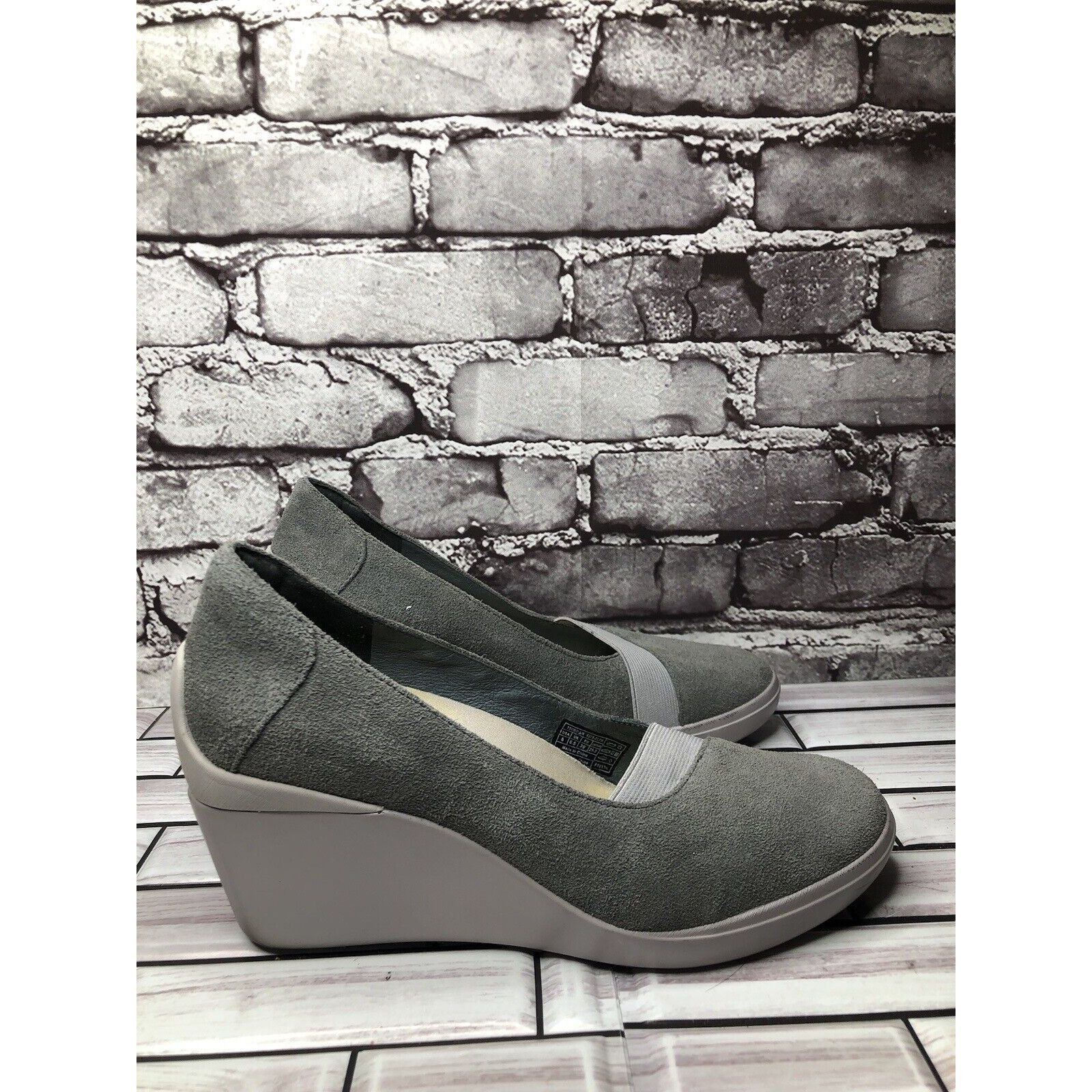 TSUBO Tsubo Damira Gray Suede Comfort Wedge Pumps Career Shoes Wom Size US 8 / IT 38 - 18 Thumbnail