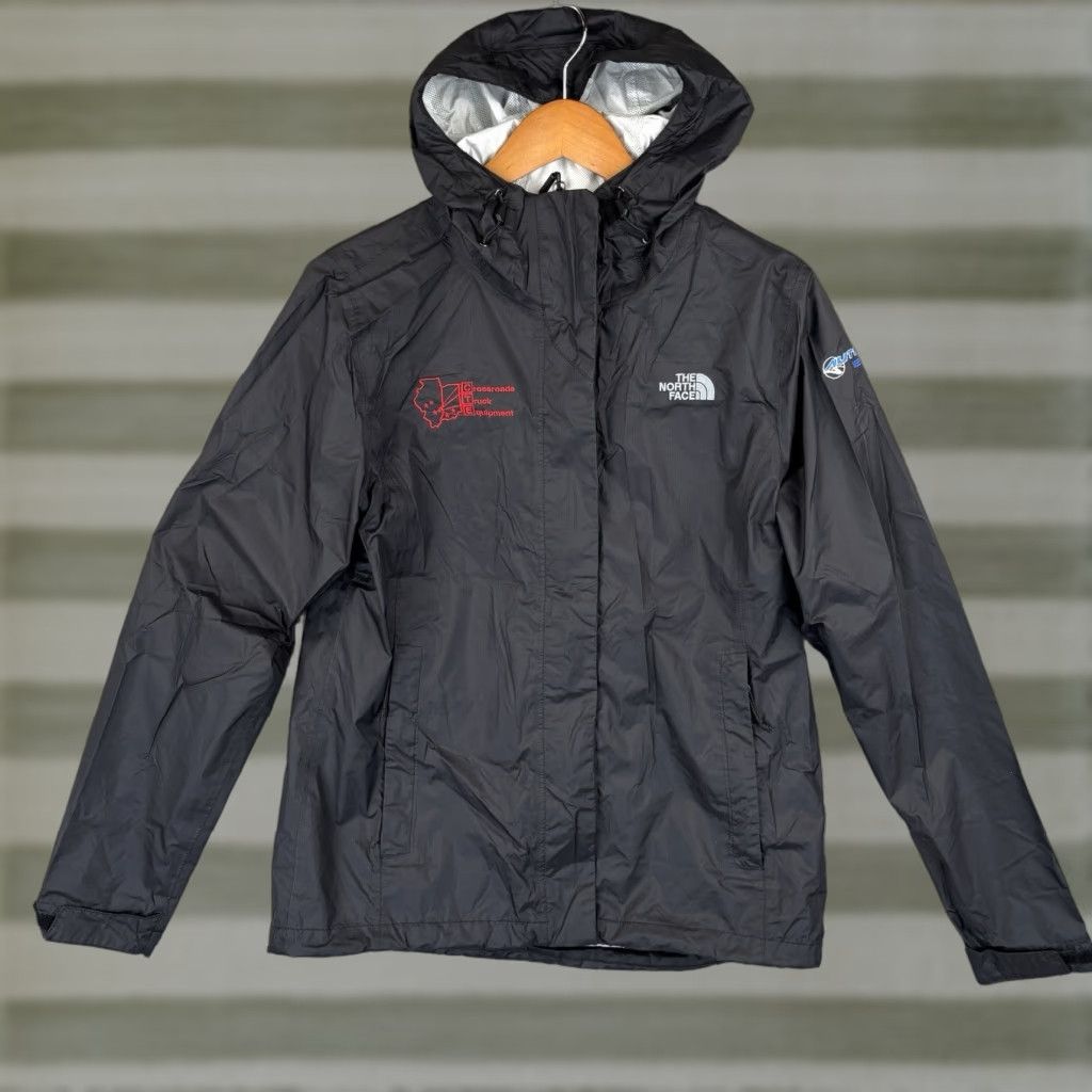 The North Face VINTAGE: The North Face Rain Coat Jacket Womens M Black Waterproof Lightweight Packable Hooded Logo Size M / US 6-8 / IT 42-44 - 1 Thumbnail