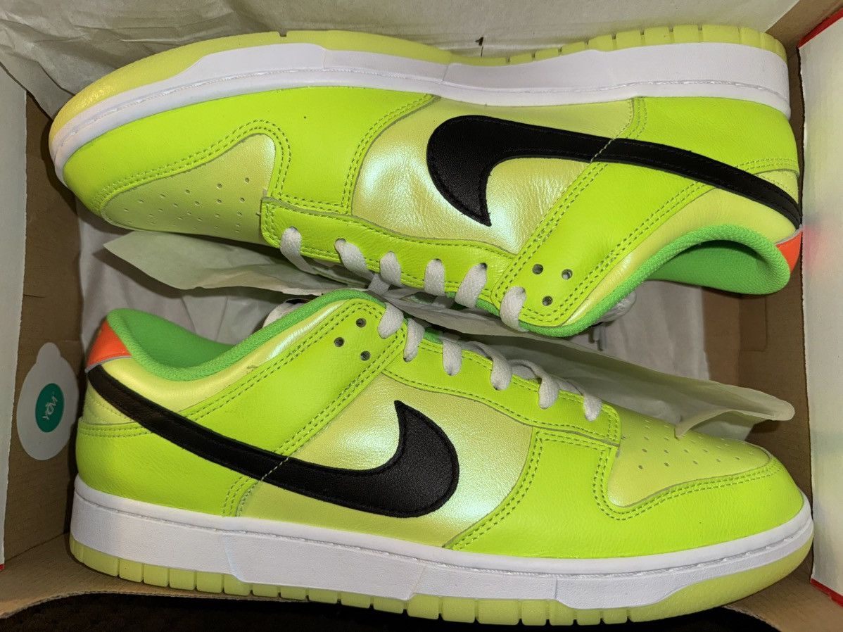 Nike Nike Dunk Low SE “Splash Volt” NEW w/ Box! glow-in-the-dark! Size US 12.5 / EU 45-46 - 6 Thumbnail