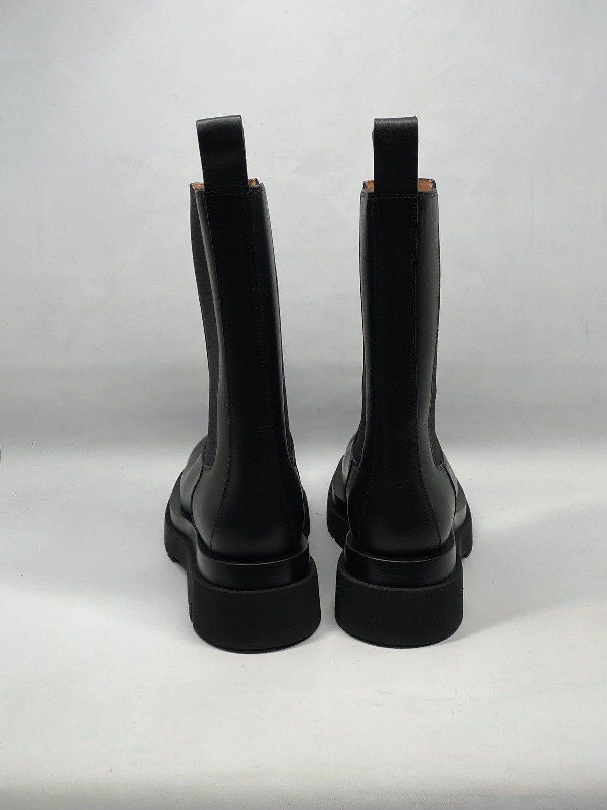Bottega Veneta Bottega Veneta Lug Sole Leather Boots size 39.5 Size US 9.5 / IT 39.5 - 7 Thumbnail