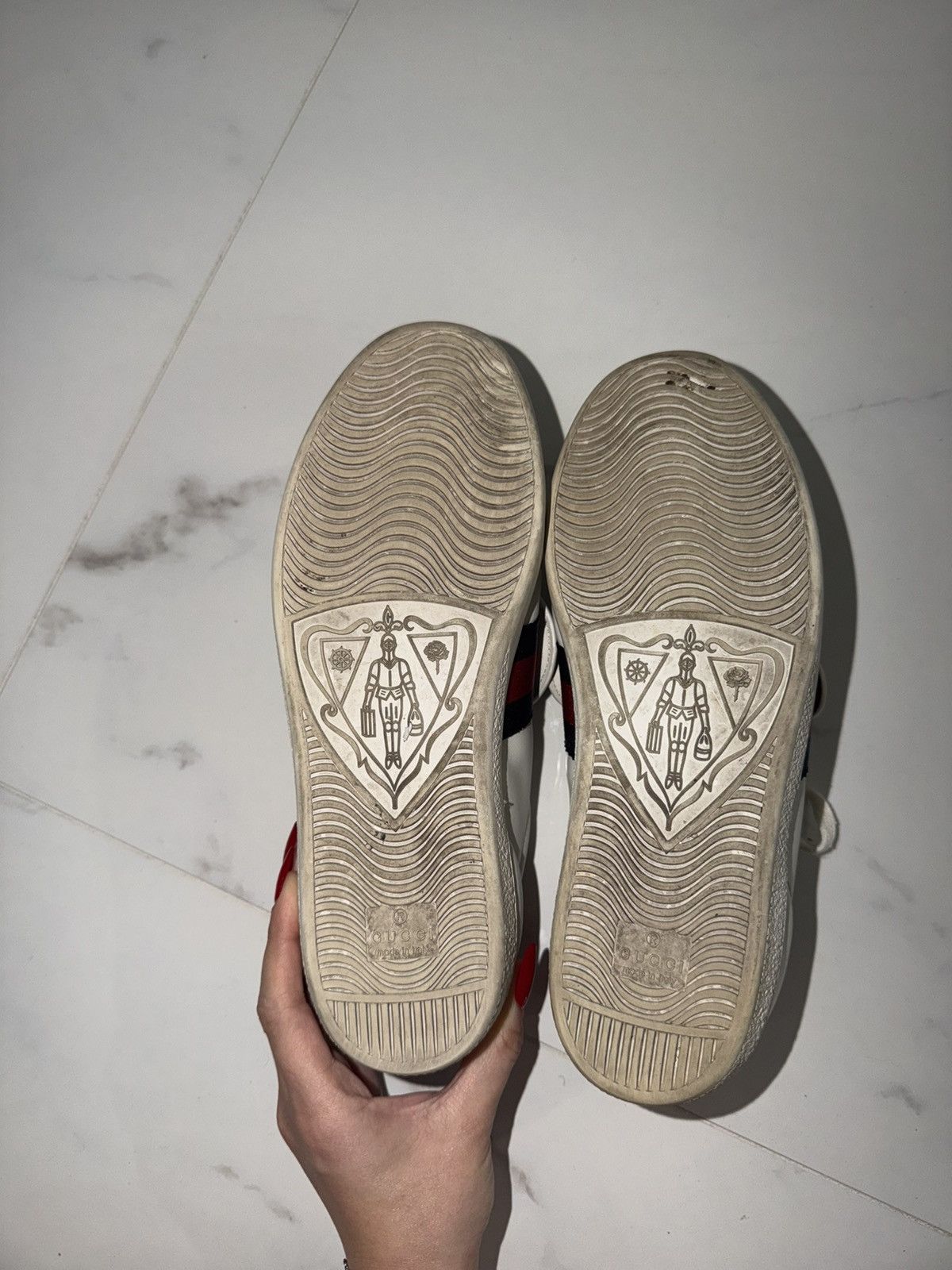 Gucci Gucci Ace Sneakers with Removable Embellished Patches Size US 9 / IT 39 - 6 Thumbnail